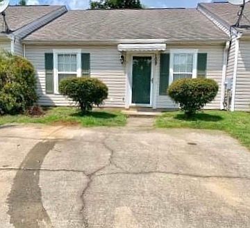 1st image of 109 Saint Kitts Ct