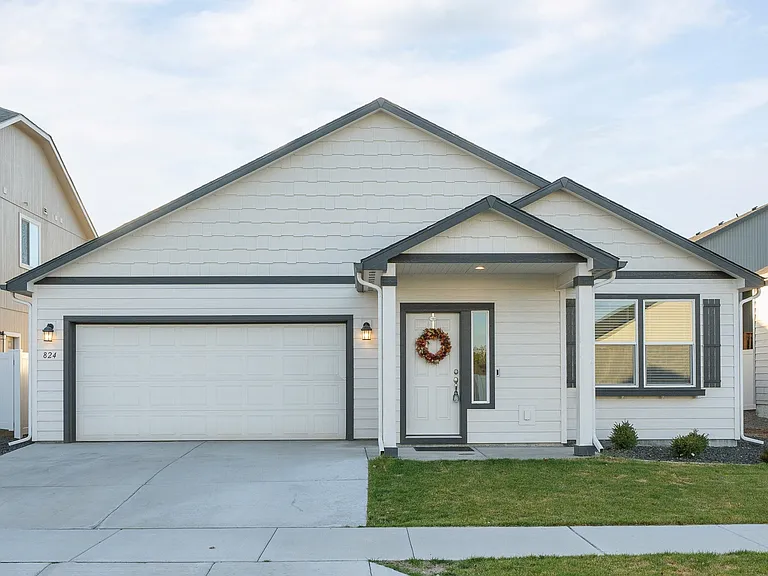 824 S Bulldog St — Photo 3