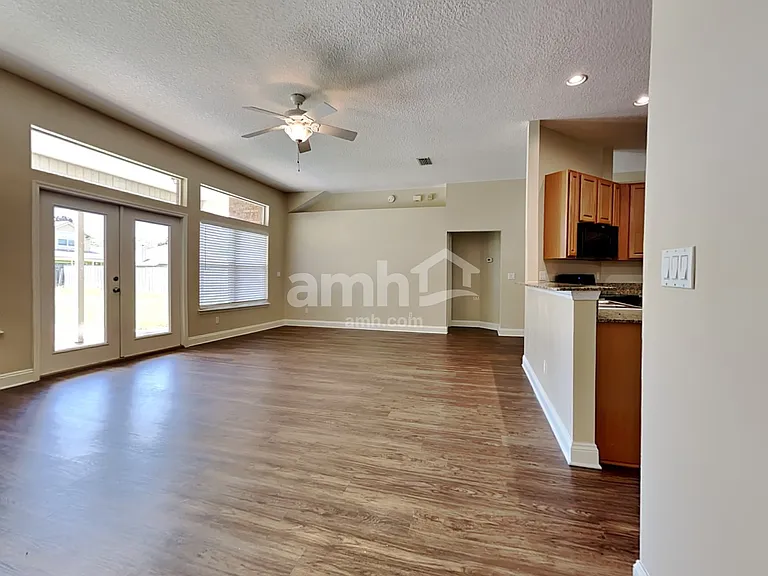 86 Lake Run Blvd — Photo 4