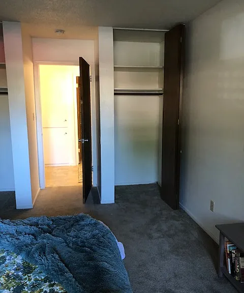 Viking Apartments — Photo 16