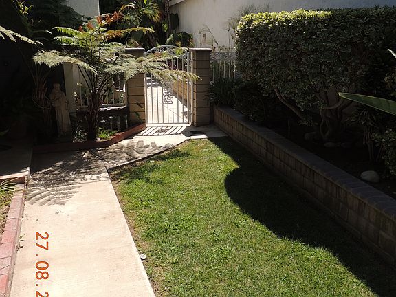 3rd image of 2819 Woodsorrel Dr