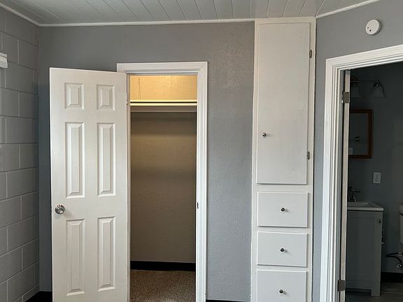 5th image of 1028 Alvarado Dr SE APT 8