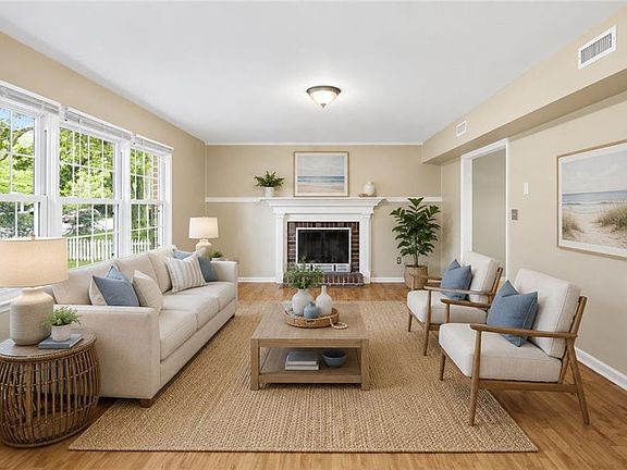 3rd image of 4407 Victoria Blvd