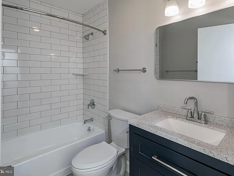 56 Barberry Ct — Photo 12