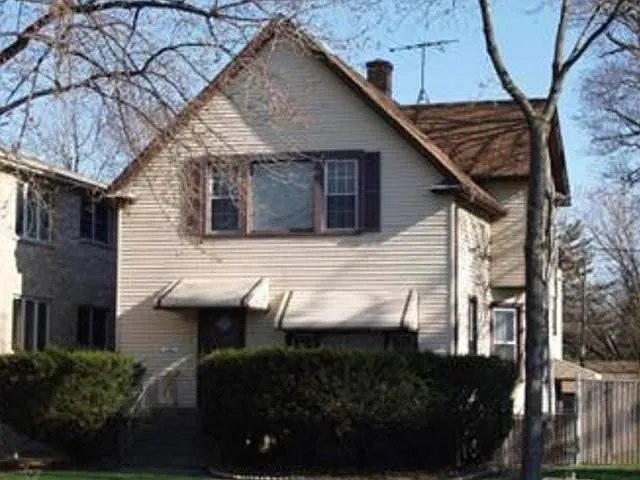 9858 Irving Park Rd APT 1 photo 1
