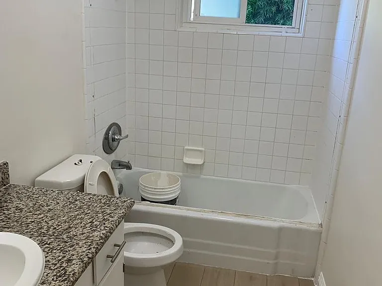 5000 Coldwater Canyon Ave — Photo 30