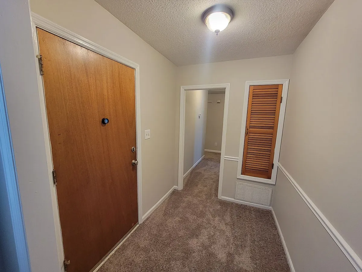 Building Photo - 4460 Whisperwood Dr