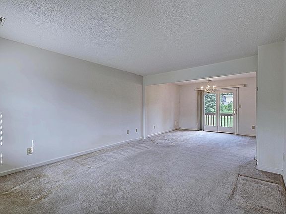 4th image of 1725 W Lakeview Dr Unit 21
