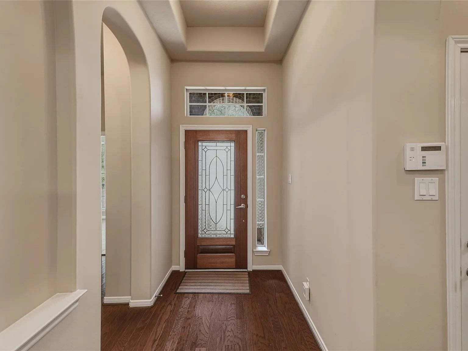 3 bed, 2.0 bath, 2151 sqft, $2,800 — Photo 4