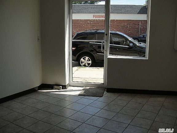 5th image of 2156 Bellmore Ave