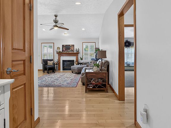 3rd image of 1804 Saltonstall Dr