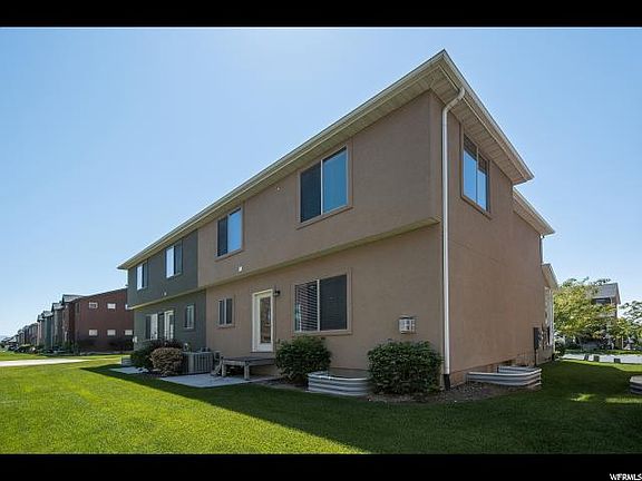 5th image of 2638 N Elm Dr