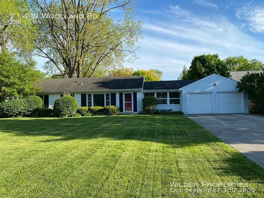 714 W Woodland Rd