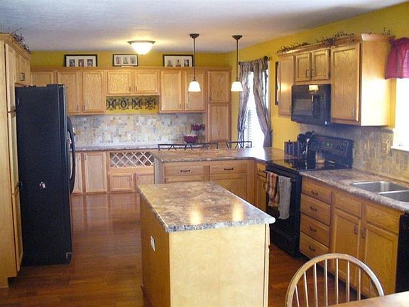 4th image of 6576 Chandler Way