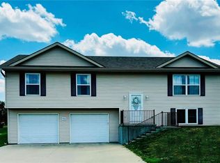 904 W 19th St, Maryville, MO 64468