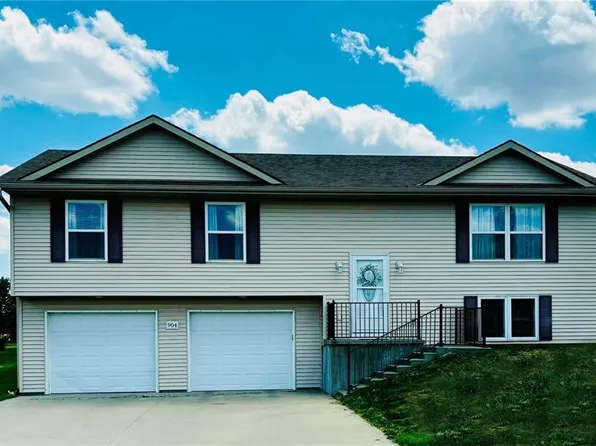 904 W 19th St, Maryville, MO 64468