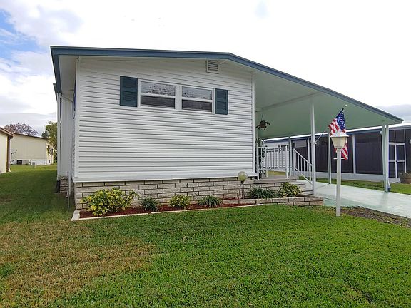 2nd image of 403 Gardenwood Pl