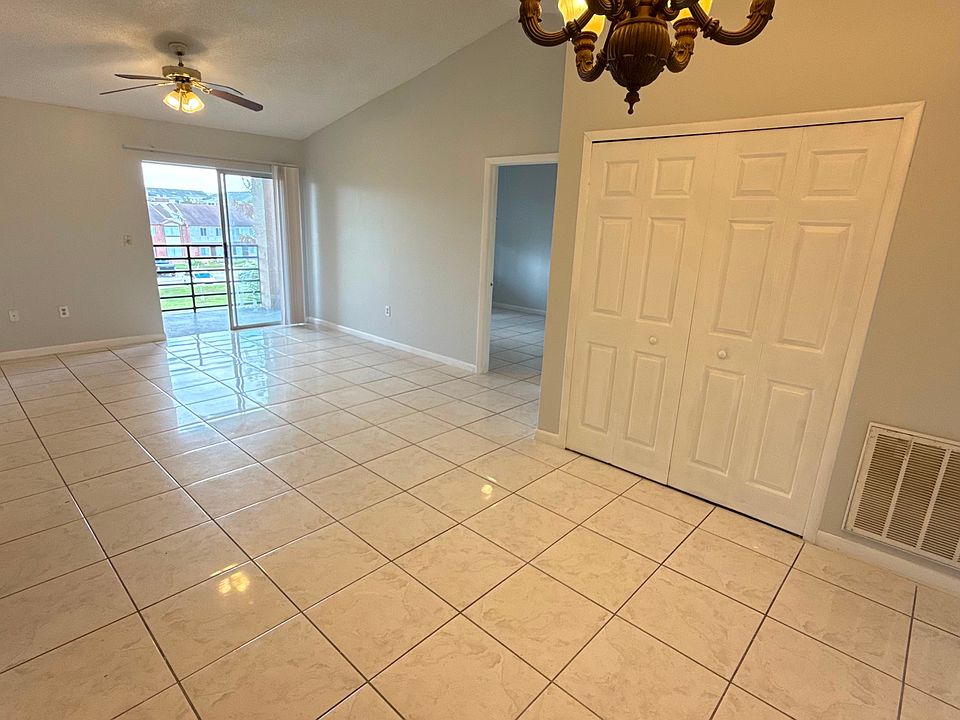 1st image of 5214 Via Hacienda Cir APT 306