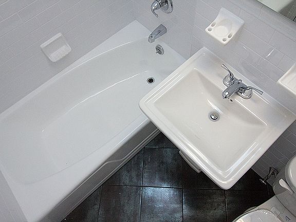 5th image of 1652 1st Ave #12M