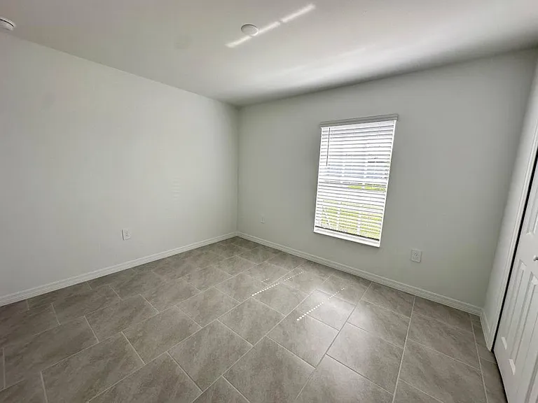 17669 Paradiso Way — Photo 2