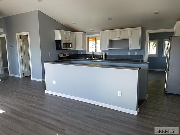 5th image of 5153 Jones Dr