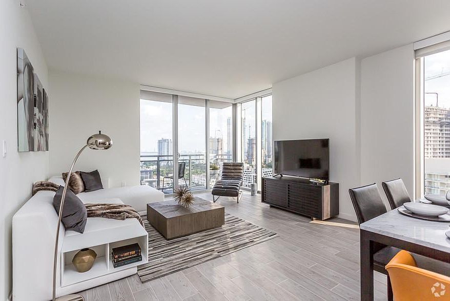 1st image of 3252 NE 1st Ave #1205