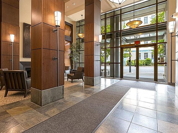 5th image of 751 Fairfield Rd #604