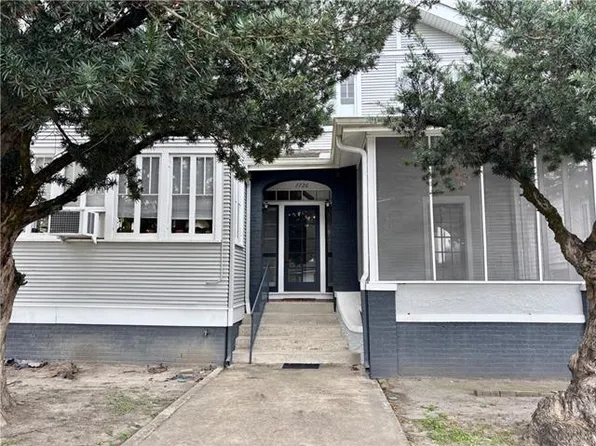 7726 S Claiborne Ave APT C, New Orleans, LA 70125