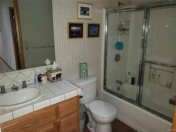 4th image of 149 Marina Point Dr
