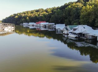 16 Barnett Cv, Parsons, TN 38363