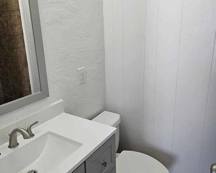 530 Steve St — Photo 4