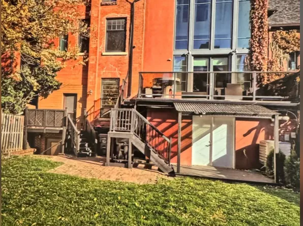 (undisclosed Address), Toronto, ON M5R 2S4