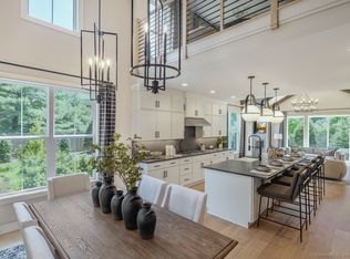 6 Heritage Ln #54, Woodbridge, CT 06525