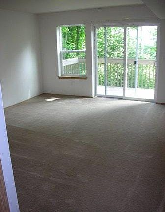 4th image of 3533 E Grandview Ave