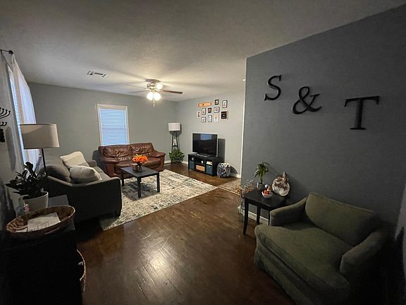 5th image of 209 S Arrington Dr