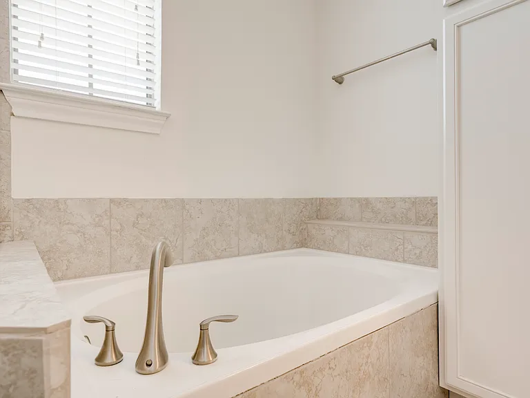 3007 Sea Jay Dr — Photo 2