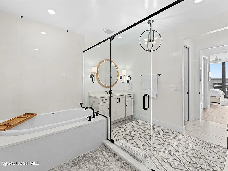 225 Strand Dr #205 — Photo 31