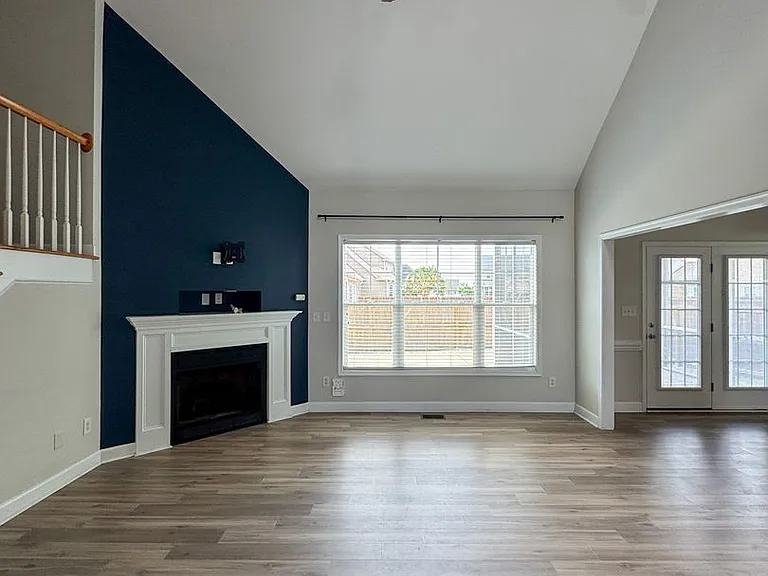 5905 Gentleman Dr — Photo 9
