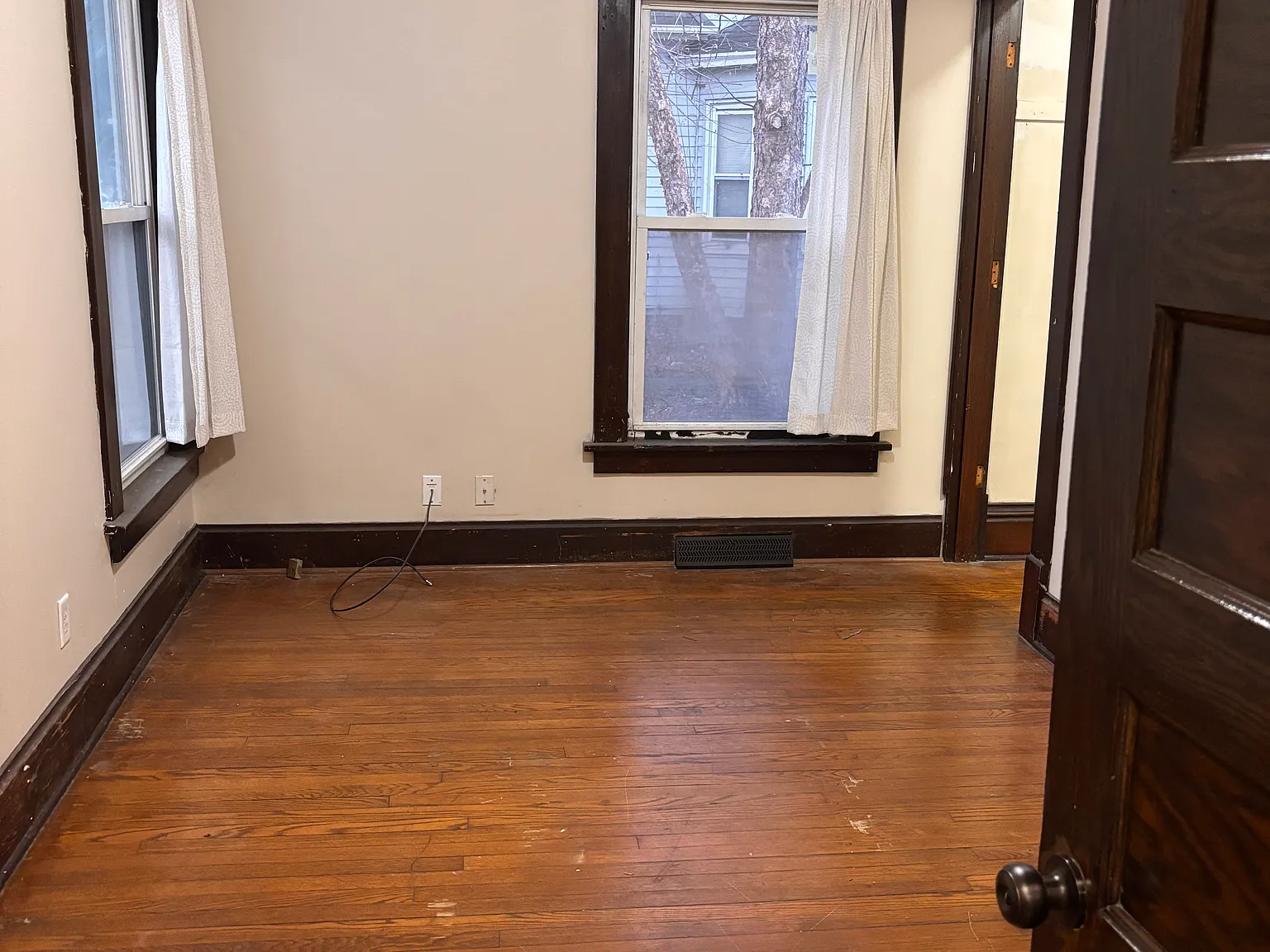 4 bed, $1,550 — Photo 4