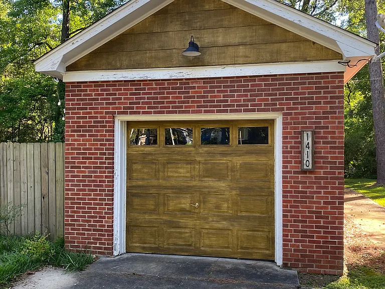 1410 S Maple St — Photo 8
