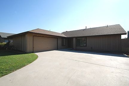 1st image of 1136 Stratford Ln