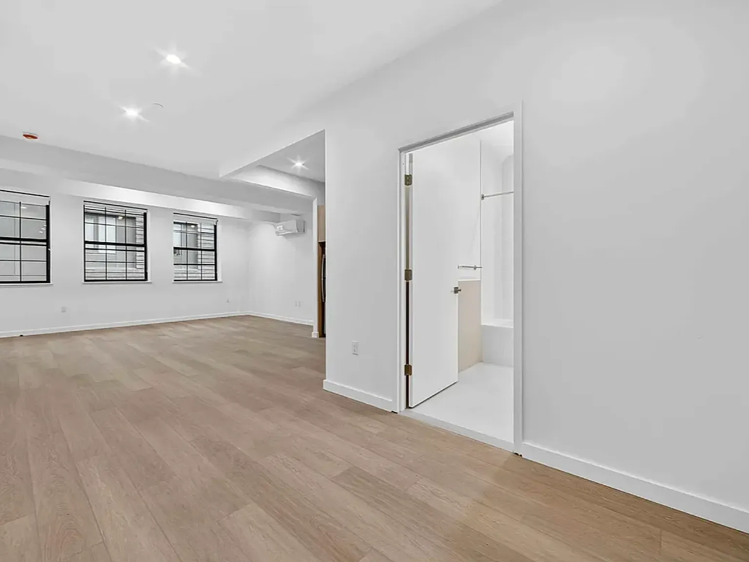 225 East 134th Street — Photo 4