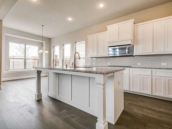 3rd image of 600 Sierra Ln #Xiu3o4