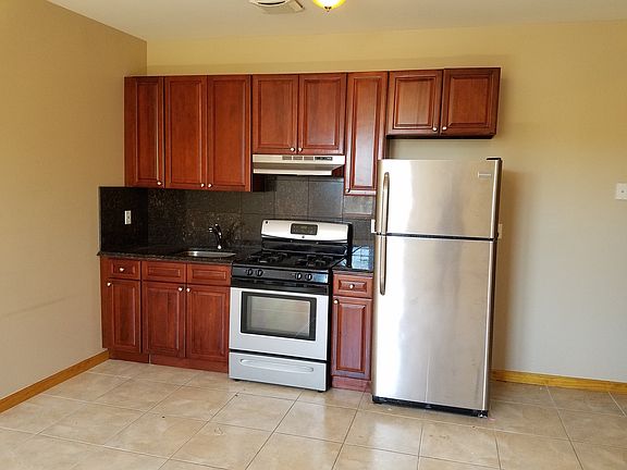 5th image of 83 Powers St APT 4A