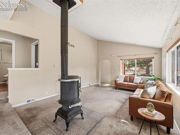 5th image of 1010 W Sundance St