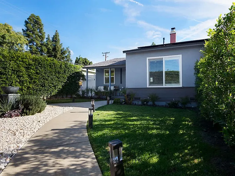 Shepherd Dr — Photo 8