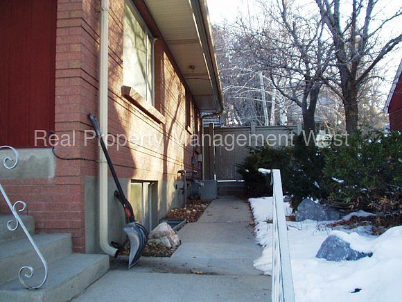 2nd image of 570 N Columbus St