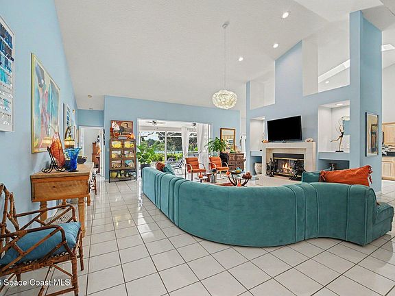 4th image of 798 Spanish Cove Dr