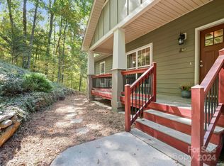 26 Foothills Rd, Asheville, NC 28804