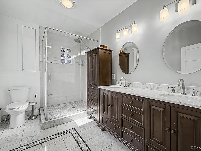 615 N Emerson St — Photo 33